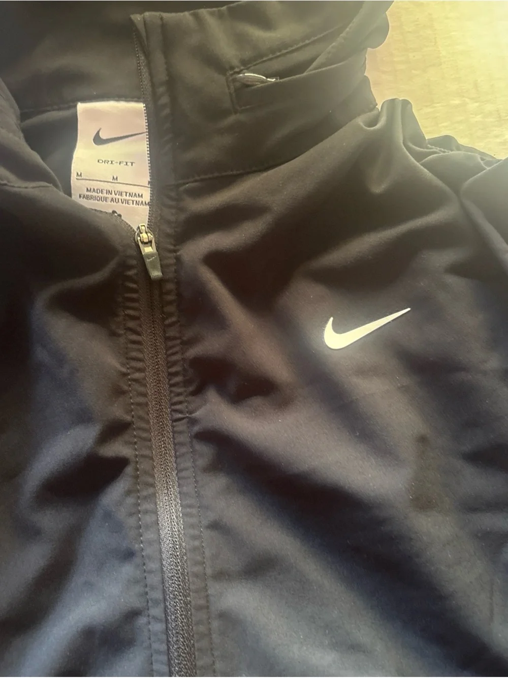 NIKE Womens Black Hooded Zip Crop Jacket w/ Ruched Sleeves